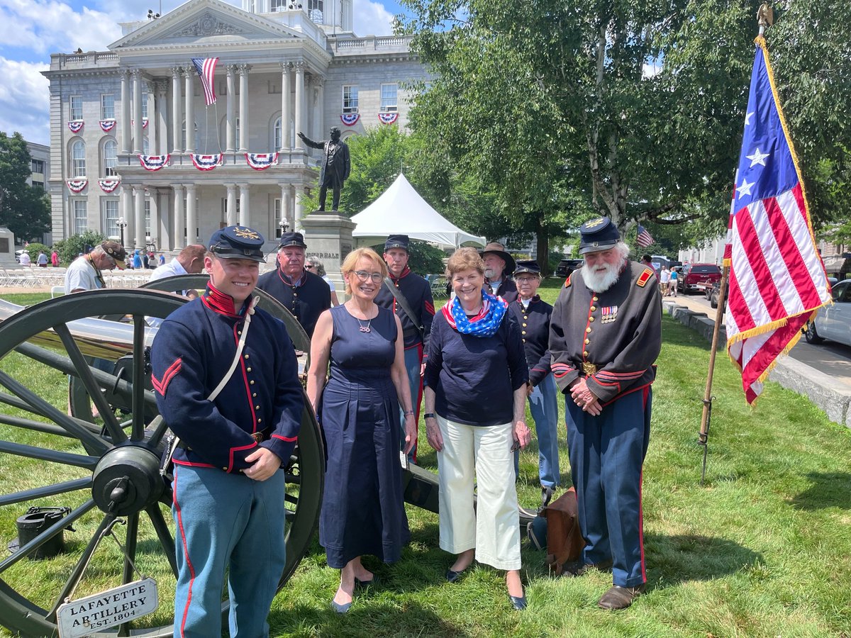 SenatorShaheen's tweet photo. Today isn’t about one party, one part of America’s history or even one person, it’s about what unites us.

It was wonderful to celebrate America’s founding and 250th Birthday with @SenatorHassan and our fellow Granite Staters in Concord.

Happy Fourth, New Hampshire! https://t.co/8YlabyB4kG
