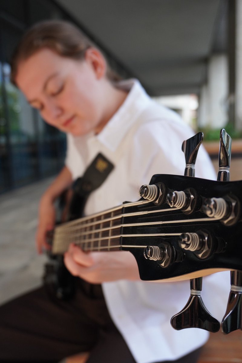 zoebirdmusic's tweet photo. Get you a wife who takes pretty pictues🤩🎸 https://t.co/GpcxJiXr4b