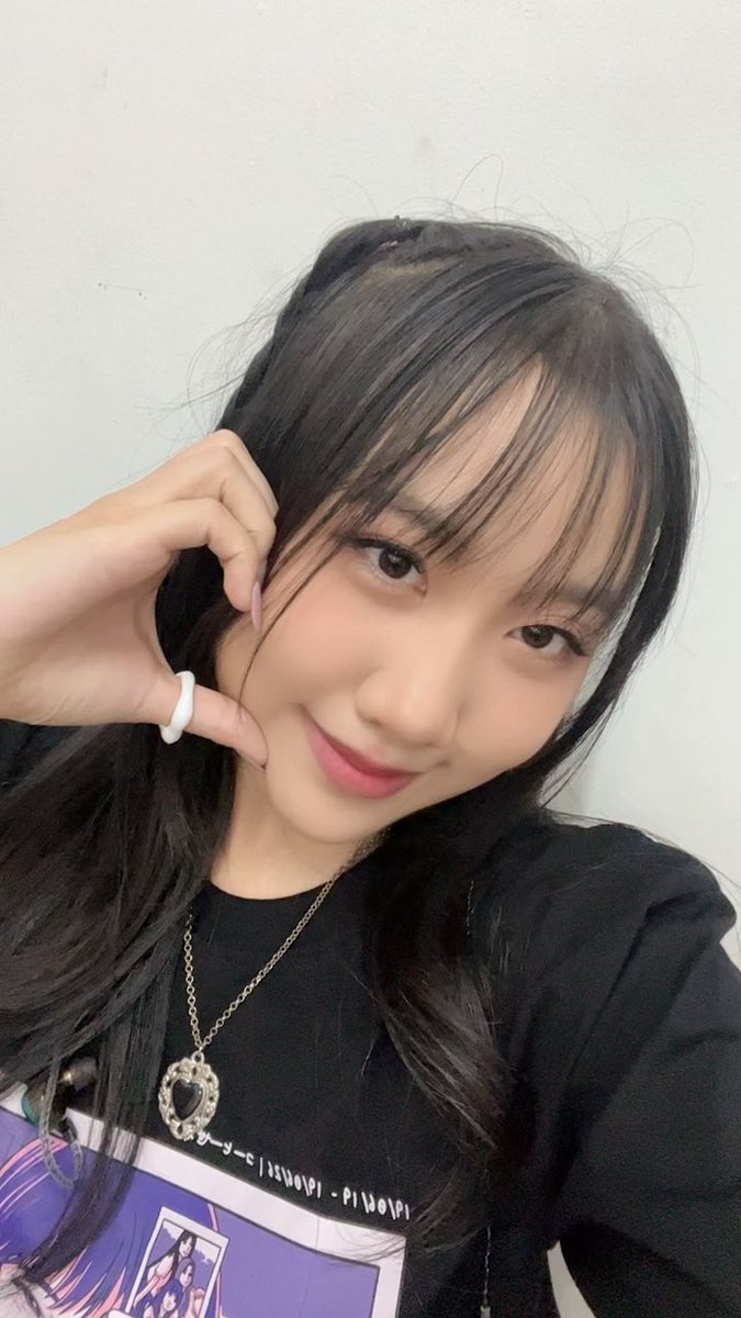 zhevincia's tweet photo. Otsukaresama, Barista!! ☕️
Seneng bgt aku masih bs ngerayain konser anniversary yg ke-7 bareng kalian 💗
Semoga konser kali ini bs meninggalkan kenangan indah di kalian ya!
Thank you karna udh selalu support Kohi di manapun dan kapanpun 😊 https://t.co/p9dh5cuqcc