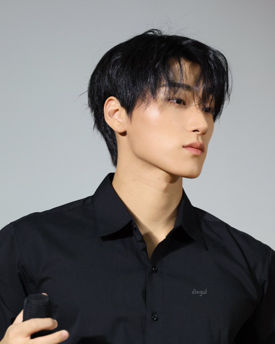 dingul07's tweet photo. 260704 음중 미니팬미팅

#에이티즈 #산 #ATEEZ #SAN https://t.co/0twnnrwBK6