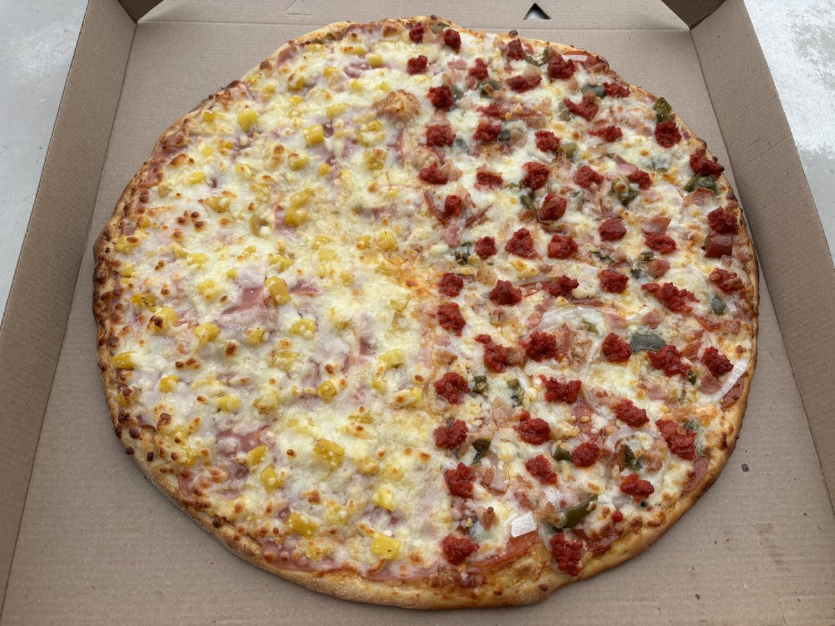 madeinpizza's tweet photo. De las más pedidas, #Hawaiana y #Mexicana, desde $206” la Grande.
Pide tus #Pizzas al 3336346152 y recibe un 10% de DESCUENTO en mostrador al mencionar esta PROMOCIÓN.
‘El Sabor Hecho #Pizza’, solo en #MadeInPizza. https://t.co/1a1zWXRvhR