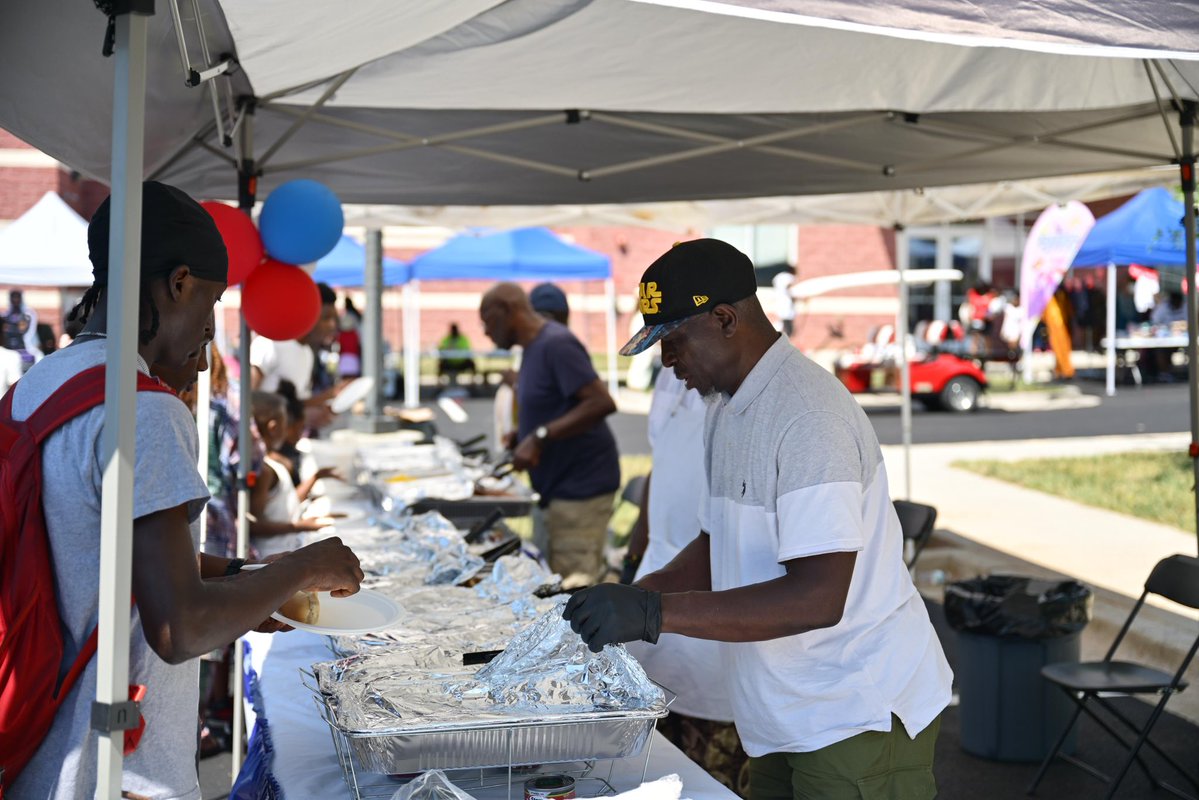 JesusHouseBalt's tweet photo. It’s happening right now!
The fun has started at the #JHBFamilyPicnic. Grab your crew and head over to the JHB Campus—let’s make some memories today! 🧺
#July4th #BaltimoreEvents #LiveNow #IndependenceDay https://t.co/YDsVPTULVg