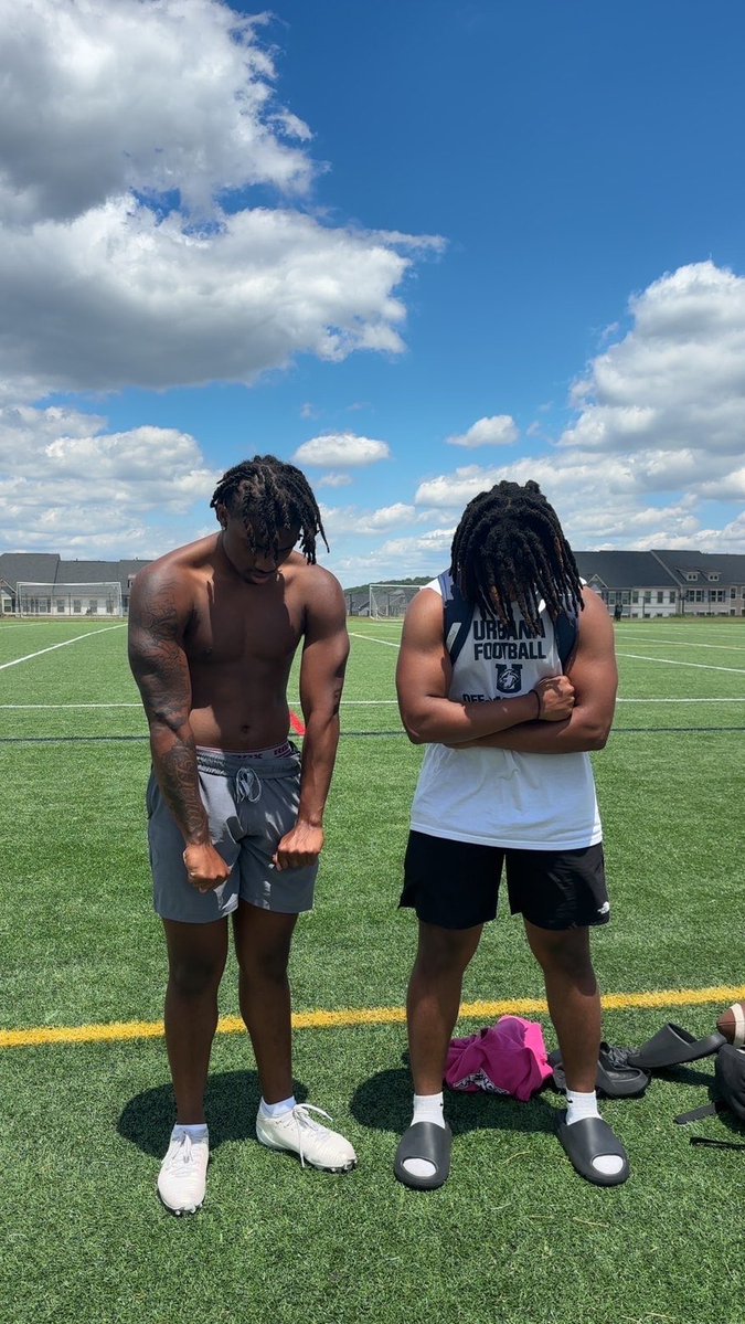 Darius2Hollie's tweet photo. Day by day #grindneverstops @GenevaCollegeFB @CoachContenta @CoachBensing @genodemarcoHFC https://t.co/NZ7ftHoaCB
