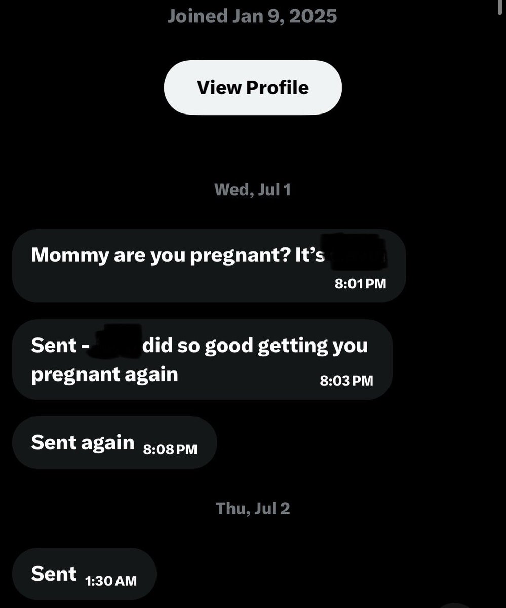 FindomLeviathan's tweet photo. He sent $300 before ever getting a response. The cucks are cucking. 😜🤣
 All the cucky subs who appreciate a pregnant belly: report to My payment methods, stat. 🫰🏼✨ https://t.co/snImmJAU8o