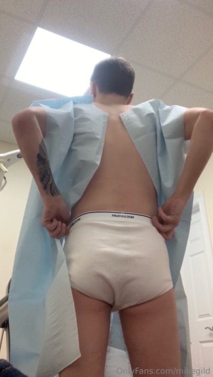 Mike_Gild's tweet photo. Skin check 😛
#tightywhities  #whitebriefs https://t.co/nE4Em8upvn
