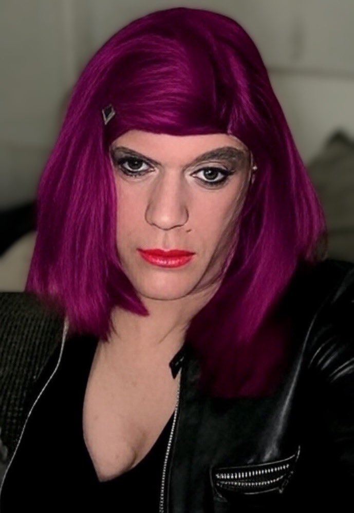 SissyBoiSandy72's tweet photo. I am a sissy in London that loves cock for Mistress.  I am for cocks to use me in real life. https://t.co/USIC6fmJ3I