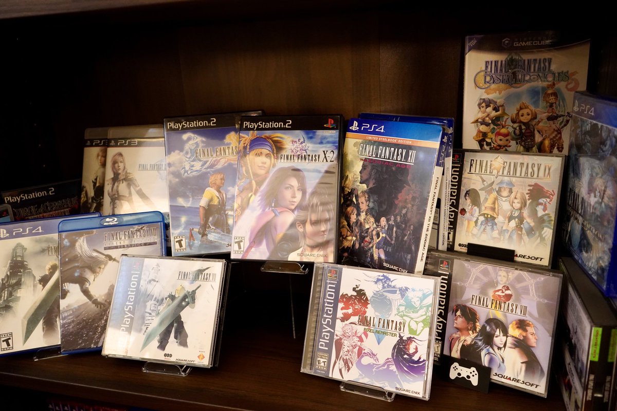 VidalSuperninja's tweet photo. I love that my feed has seen a huge jump of people sharing photos &amp; celebrating their physical game collections. Let’s keep this train going. I wanna start a thread. Share some of your collections with me! https://t.co/npH54vtZk8
