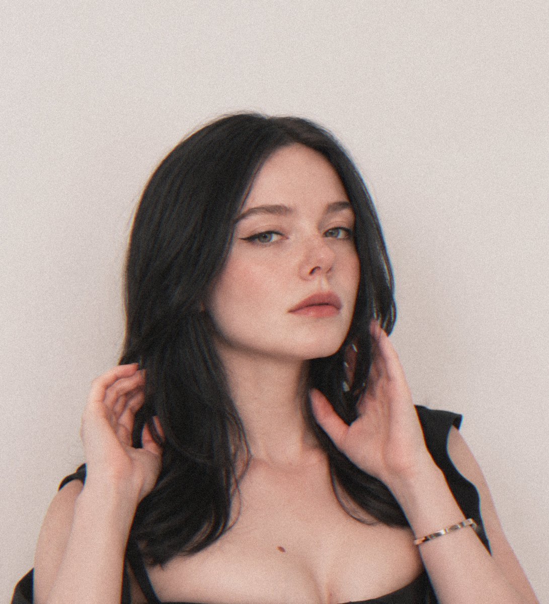 _amethystwitch's tweet photo. ㅤ

        🌹🏹 : The summer's wild and I've been waiting for you all this time. ৎ୭ㅤ

ㅤ https://t.co/kJ9GJBs2Lj