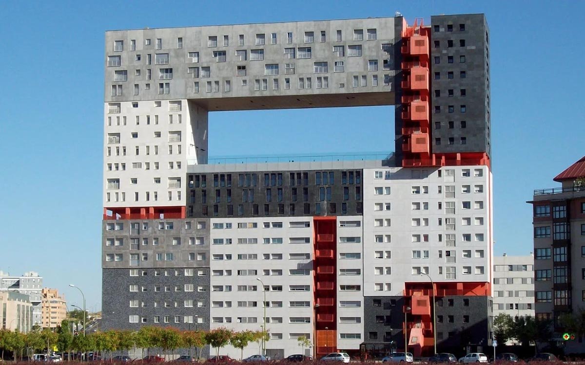 NewsArch's tweet photo. The struggle between modernism and postmodernism at the present stage https://t.co/Ntzqw36bPO Борьба модернизма и постмодернизма на современном этапе #architecture #modernism #postmodernism ▄▀ via
@cihru https://t.co/PkvpB3khn7