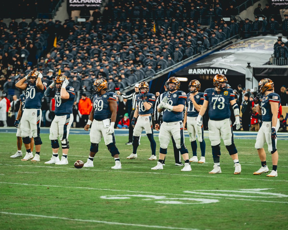 Jay_Guillermo57's tweet photo. Happy 4th of July from the Navy OL. 

#RollGoats https://t.co/BEYiHke4kH