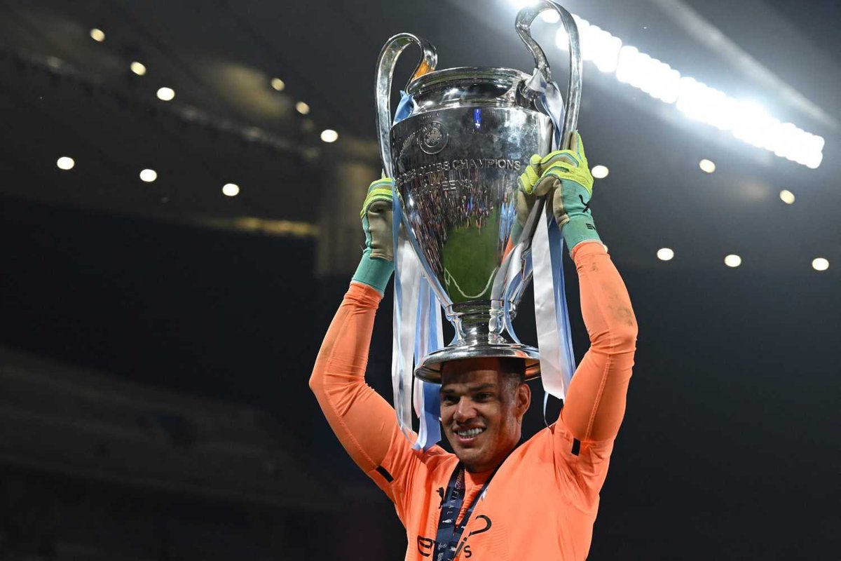 rlustavo's tweet photo. @okeanosxy Kadrosunda 4 UCL Şampiyonu oyuncu olmayan... https://t.co/059J6lA7sv