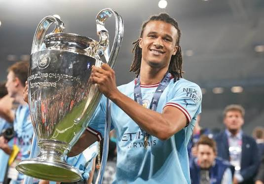 rlustavo's tweet photo. @okeanosxy Kadrosunda 4 UCL Şampiyonu oyuncu olmayan... https://t.co/059J6lA7sv