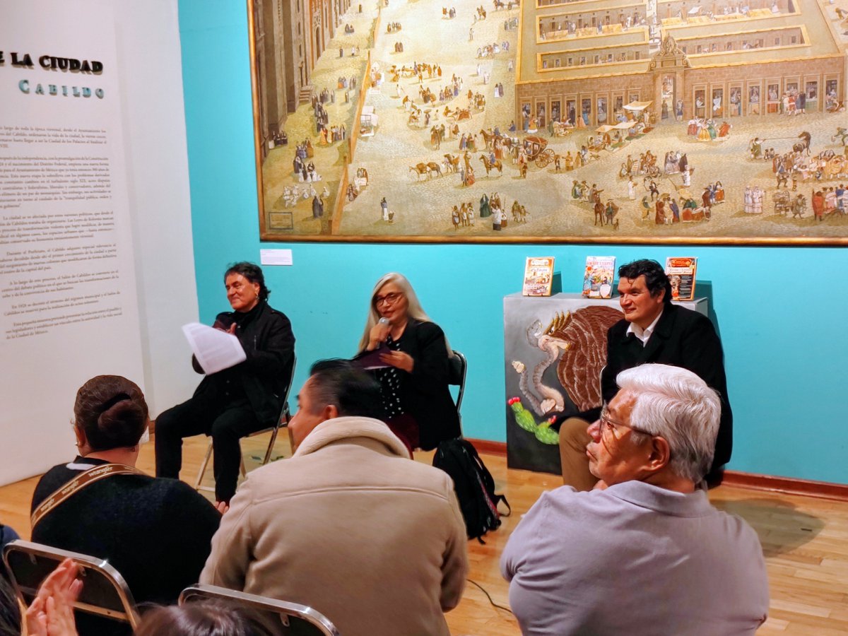 SCabildos's tweet photo. Les compartimos algunas imágenes de la función-presentación de la revista Crónicas y Leyendas Mexicanas ayer en el #SalonDeCabildos 
Agradecemos enormemente a las personas que se nos acompañaron. También felicitamos y agradecemos a los ponentes y narrradoras. https://t.co/M0cKzBBklF