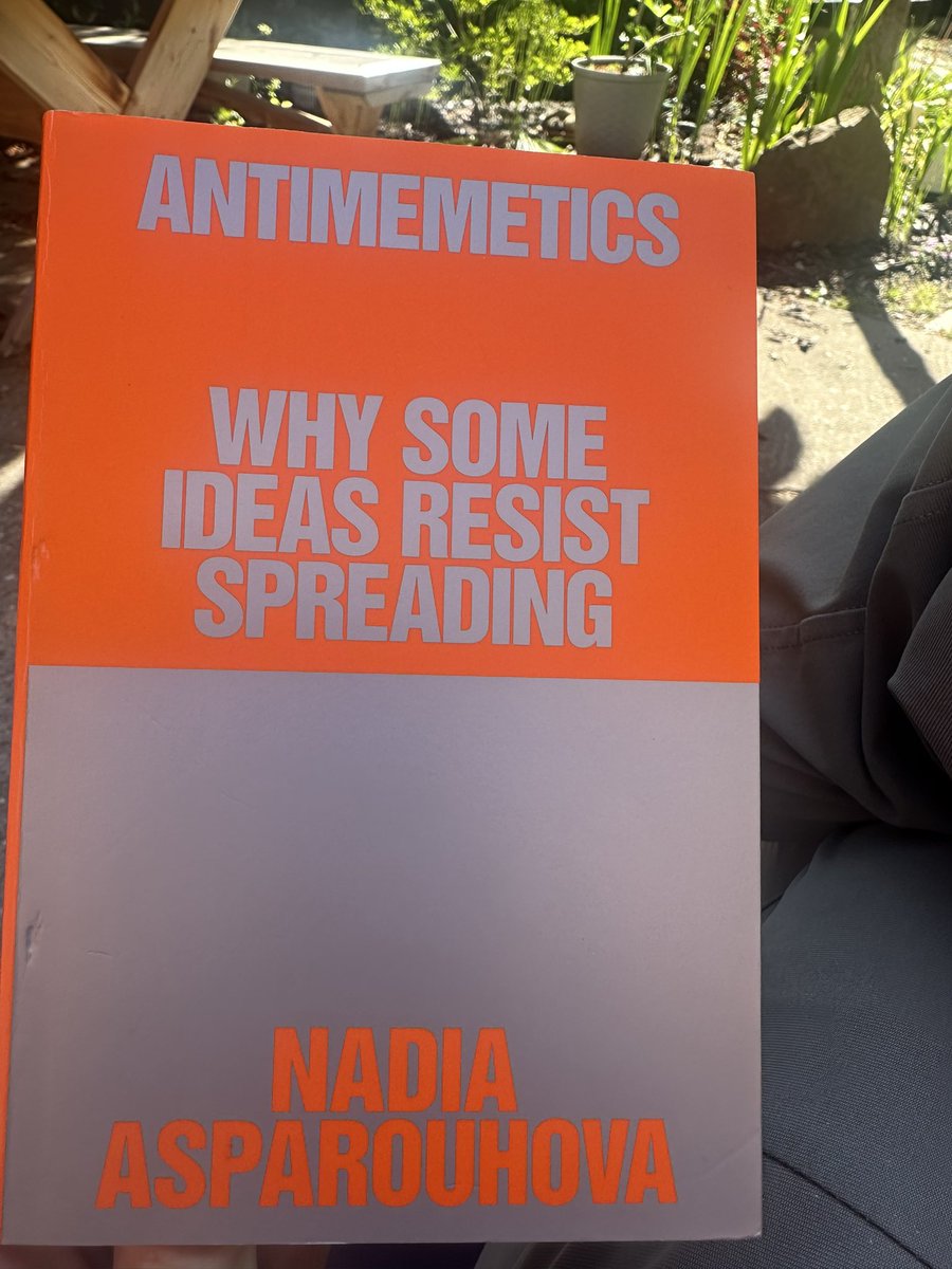 SuperDylan's tweet photo. Book 10: Antimemetics by Nadia Asparounova. 

This is such a tricky topic. I kept feeling like it's my first day in the Antimemetics Division. I thought the author did a nice job making the point and giving context while the subject inherently resists capture and transference. 

I read this after There Is No Antimemetics Division. TINAD is absolutely one of my favorite modern pieces. They aren't comparable, but I sure do like the exploration of the topic.