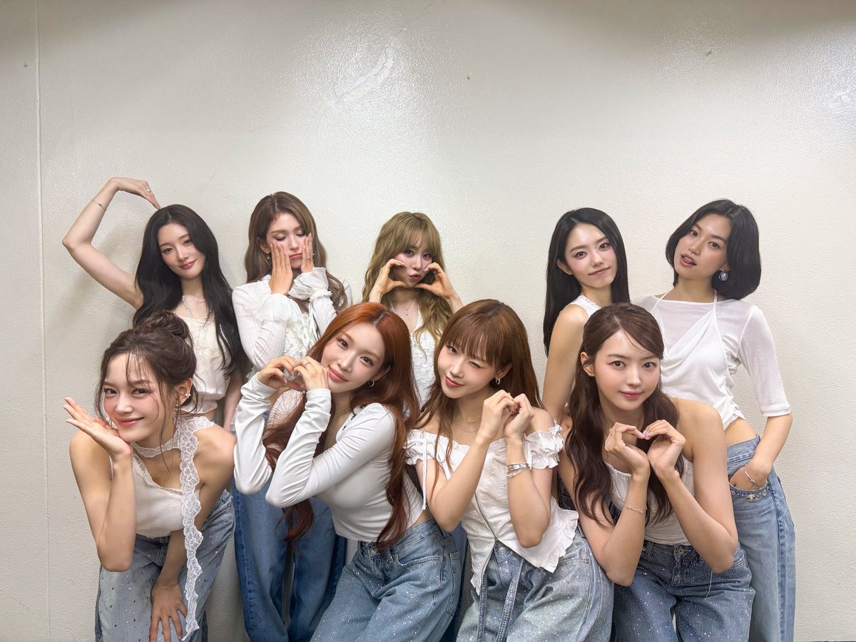 CHUNGHA GLOBAL FAN ACCOUNT tweet media