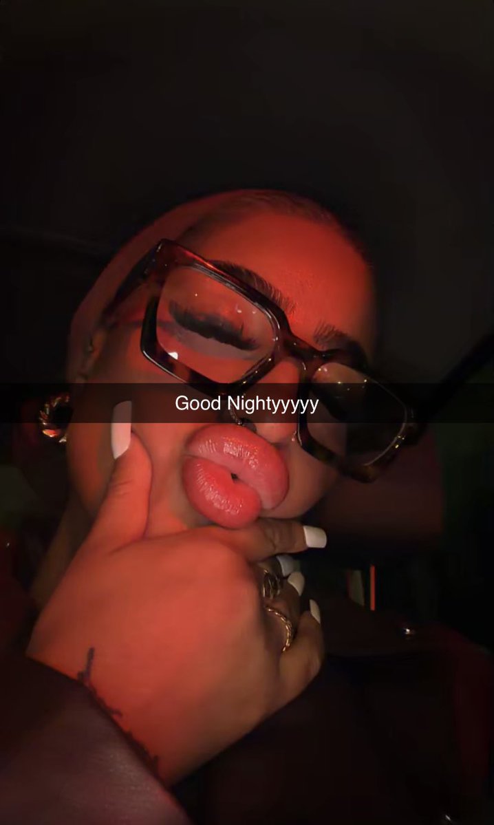 AbirSlave's tweet photo. Nightyyy 😘😘 https://t.co/xOxzFTkAHZ