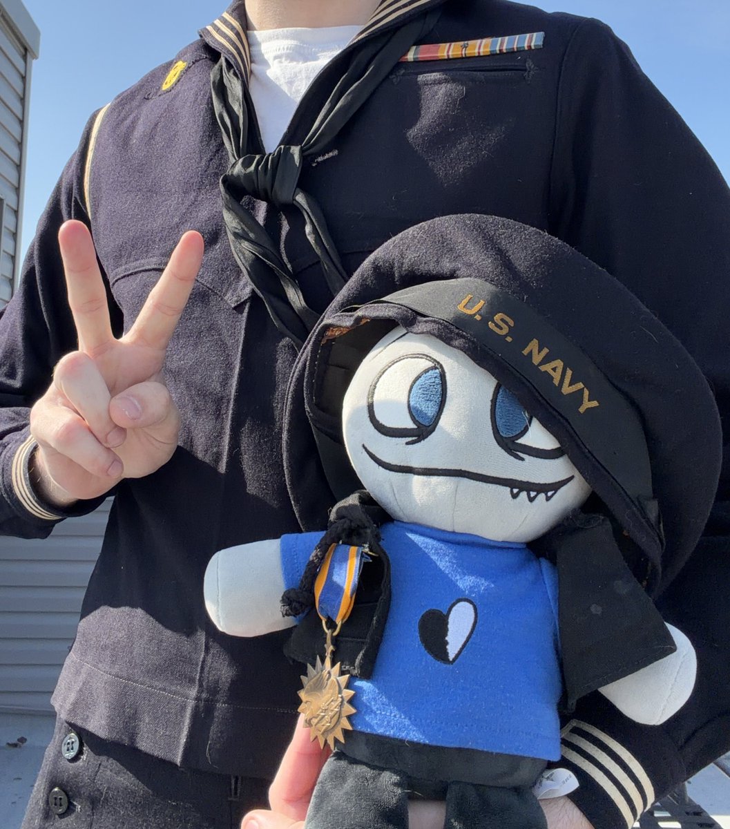TexTheOwll's tweet photo. Happy Fourth everyone! 🇺🇸 For today, I’m wearing the WWII uniform I got a while back. While I’m not in the service, I’ve done a lot of work for the VA and assisted at events during my reenactment era 🌺
-
#ybg #yourboyfriendgame #peterdunbar #yandere #fourthofjuly https://t.co/hKnjlQxtth