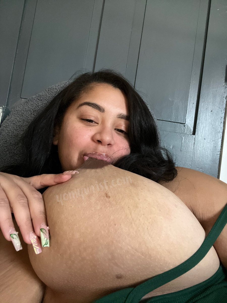 powerhouse0087's tweet photo. Just Here To Free The TITTIES 😈. Like The LAND OF THE FREE 🇺🇲🧨
@yomyjuggs 

#4thofjulytitties #independenceday🇺🇲 

 RT 🔄
N 
And BUST NOT JUST FIREWORKS 🧨💣

BUST 💦💦😈🍉🍉

@viktoriavixxen 
@GB_BoobsLover 
@aalvarez5k 
@lovethejuggs
@powerhouse0087 https://t.co/sthYBQmsDZ