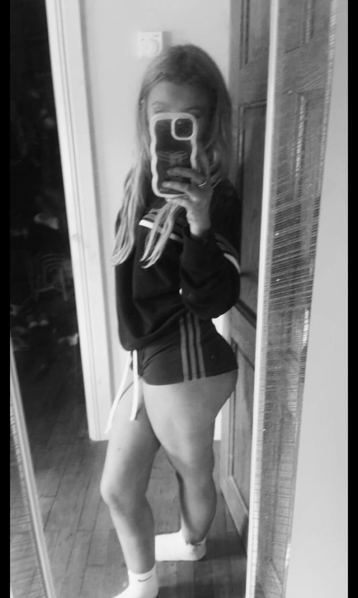 David892017's tweet photo. Irish GAA girls 🔥 https://t.co/G98GJkfRdi