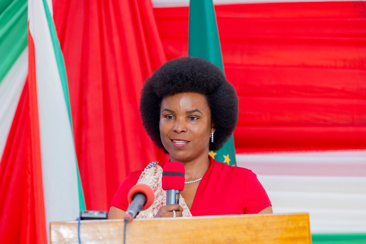 OPDD_Burundi's tweet photo. La Première Dame, S.E. Angeline Ndayishimiye @Burundi1stLady , a appelé chacun à faire de l'éducation des filles une priorité, aujourd'hui comme pour les générations futures, afin de bâtir une société plus inclusive, prospère et durable. https://t.co/FPd7gnq4Vu