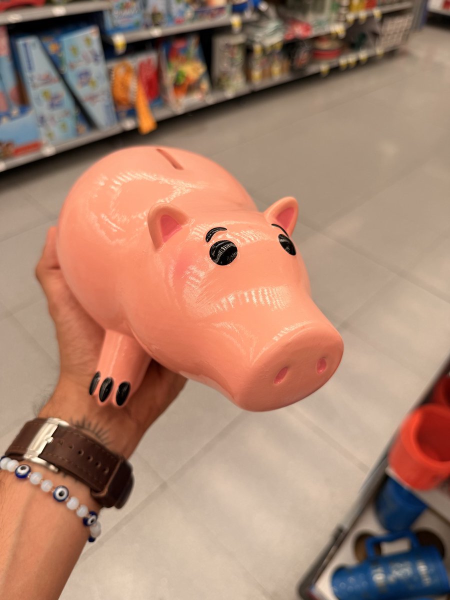 charli__mn's tweet photo. 🐽 https://t.co/Y7pzY38XVc