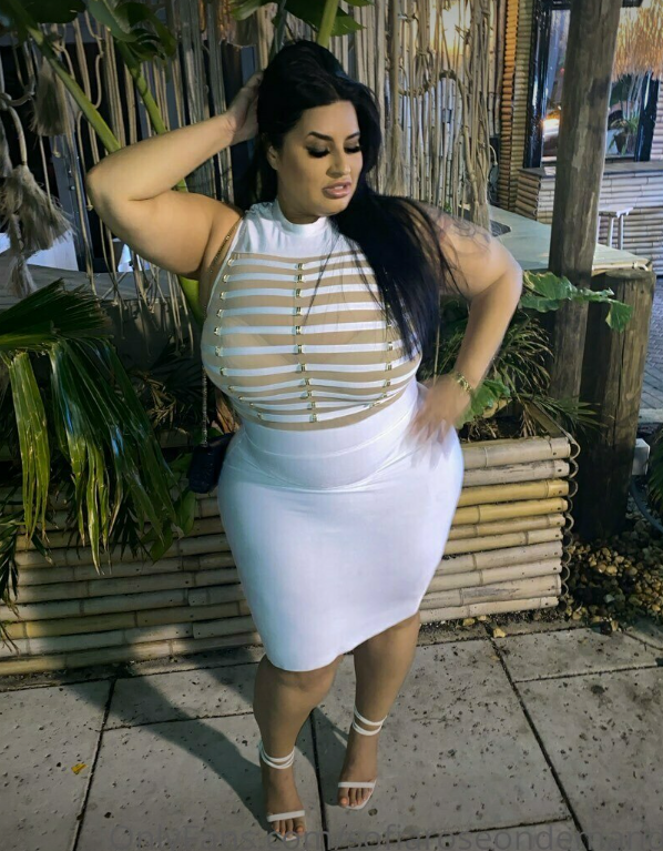 SofiaRoseMuse's tweet photo. An absolute goddess walking among mortals 😍@BbwSofiaRose🥰

#GoddessInGreen #StunningBeauty #ElegantVibes #Enamorado #EleganciaPura https://t.co/5pokgYsIup