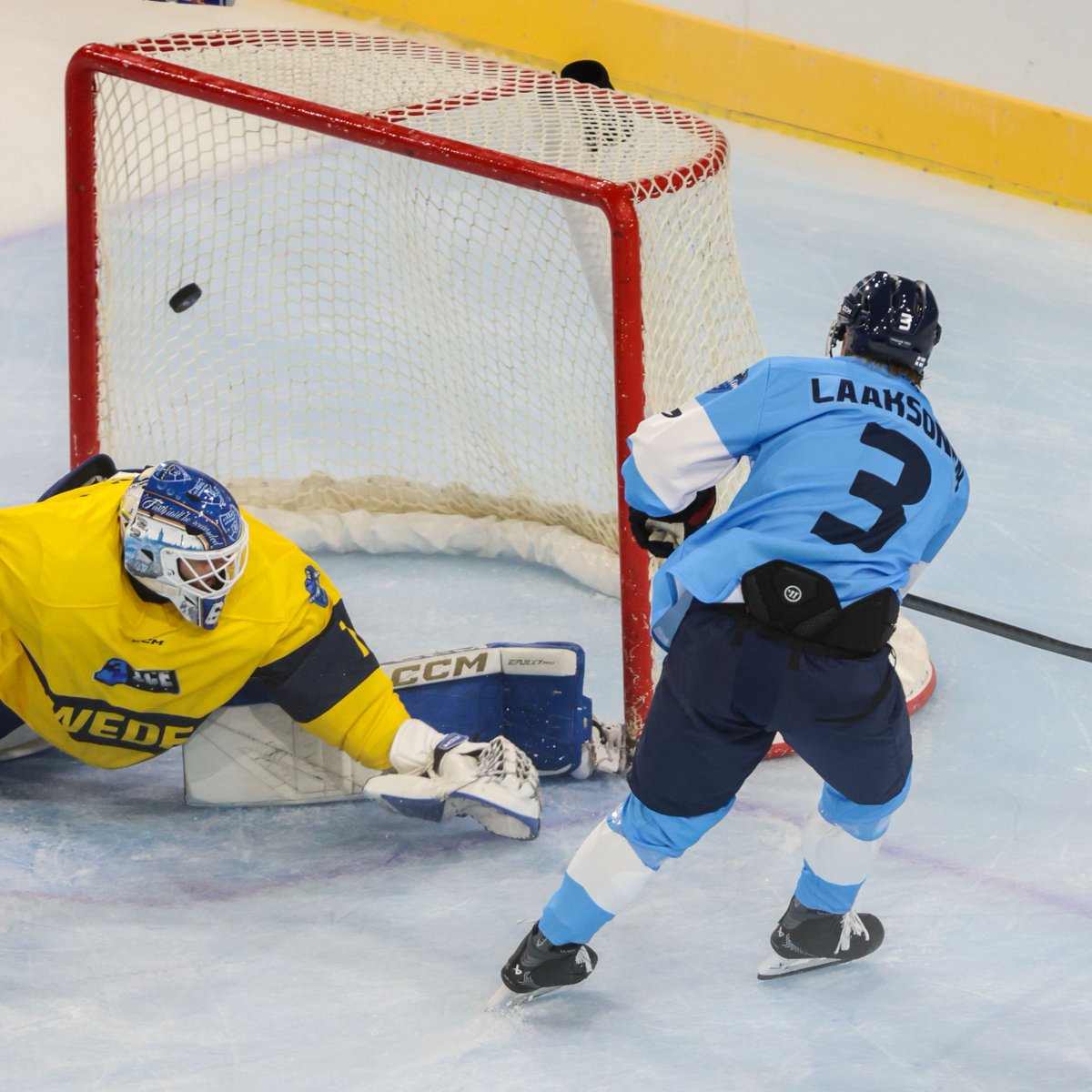 BelfastGiants's tweet photo. WHAT A NIGHT. 🔥
 
End-to-end action, non-stop noise and energy. The home of the Belfast Giants was PUMPING tonight for day 1️⃣ of the inaugural 3ICE World Cup.
 
We go again tomorrow. Who will lift the trophy and be crowned champions? Be there to find out. Limited tickets remain here: https://t.co/DzEa0sMEIE