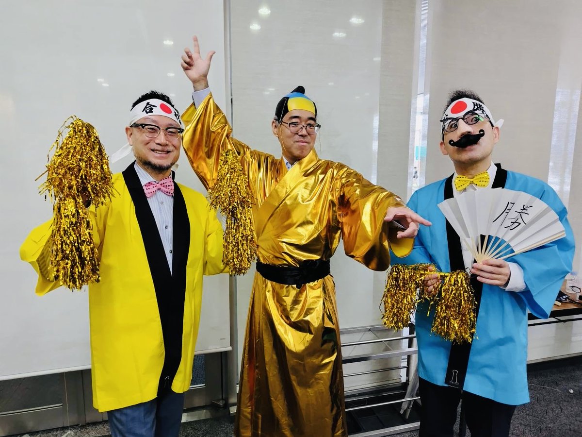 KazMoriyama's tweet photo. おはようございます☀️

よく寝られなかった方もいるでしょう。人生を賭けた勝負に立ち向かうのだからよくあることです。僕も25回近く本試験を経験してますが、今日緊張で3時に起きてしまいました。大丈夫、力は発揮できますよ😊

人生を変える5時間、自分のすべてをぶつけてきてください。

ご武運を！ https://t.co/9rtoZfS78t