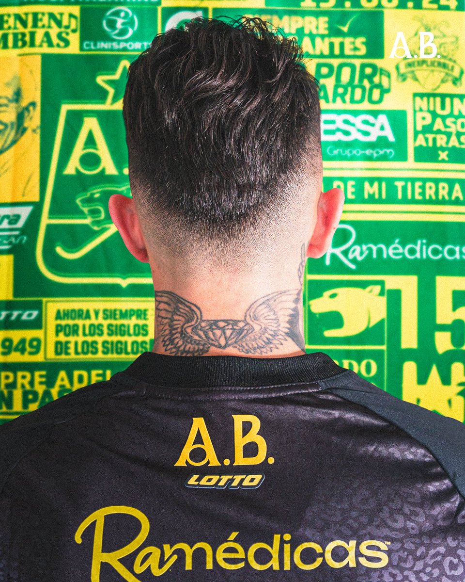 ABucaramanga's tweet photo. ¡𝐿𝑜 𝑝𝑖𝑑𝑖𝑒𝑟𝑜𝑛 𝑦 𝑦𝑎 𝑒𝑠 𝑢𝑛𝑎 𝑟𝑒𝑎𝑙𝑖𝑑𝑎𝑑! Cristopher Fiermarín ya tiene la camiseta puesta.💛💚

#VolvamosA𝐑𝐔𝐆𝐈𝐑 #MiHerenciaMiPasión🫀 https://t.co/atozMGnnvV