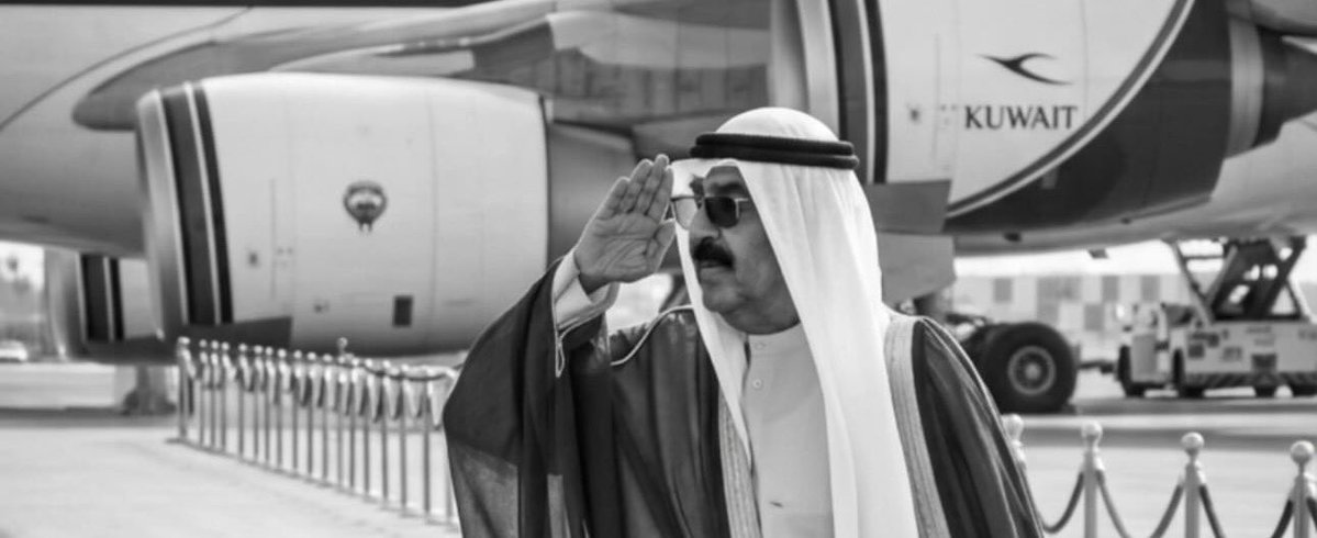 3mzzm's tweet photo. المبادئ ثابتة … عند الشريف البيّن
ما تتزحزح موقفه يوم اختلف موقفها

ما يزور أهل العمائم صالحٍ متديّن
ولا يعزّي بالخميني غير من يحلفها

ما تهون إلا على اللي بالمواقف هيّن
ولا تشوم إلا على اللي خطوته عارفها

مثل مشعل الأحمد مستحيل تعيّن
واثق الخطوه .. زعيم للعرب وأشرفها https://t.co/XzjzhYbtBl