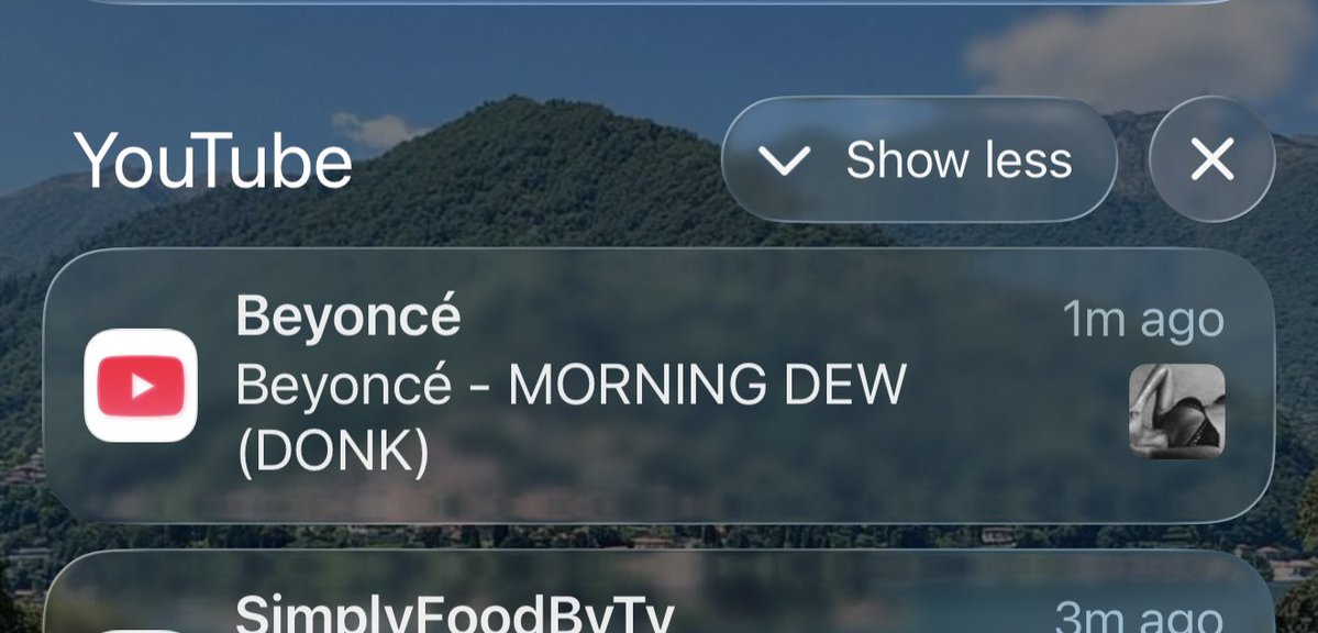 Dboy9e's tweet photo. @TrulytheFirst_1 I screenshotted this so fast😂. I woke up extra early to head to the grocery store so I was still sleepy, but I ain’t know if my eyes was playing tricks. https://t.co/a1CybdRohc