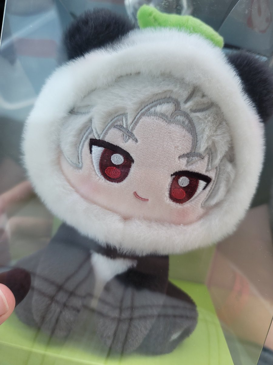 MadM117's tweet photo. @Reinaeia I am!! ❤️❤️ https://t.co/j9b50n9vWL