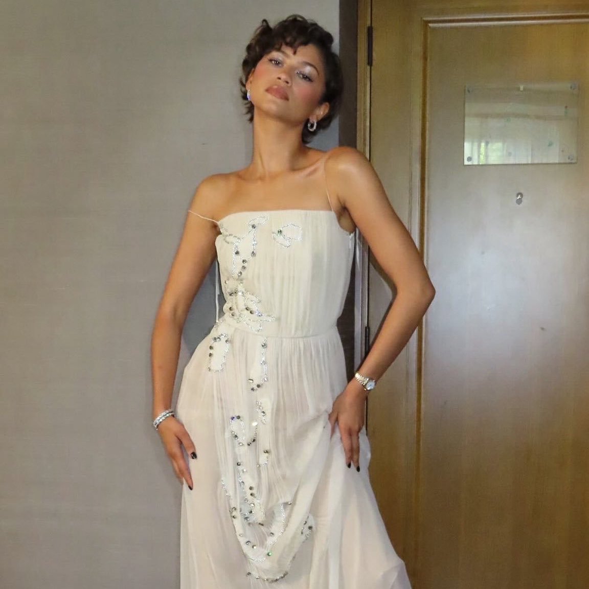 TheCinesthetic's tweet photo. Zendaya stuns in newly shared photos 📸 https://t.co/bcKW0F1Sdy