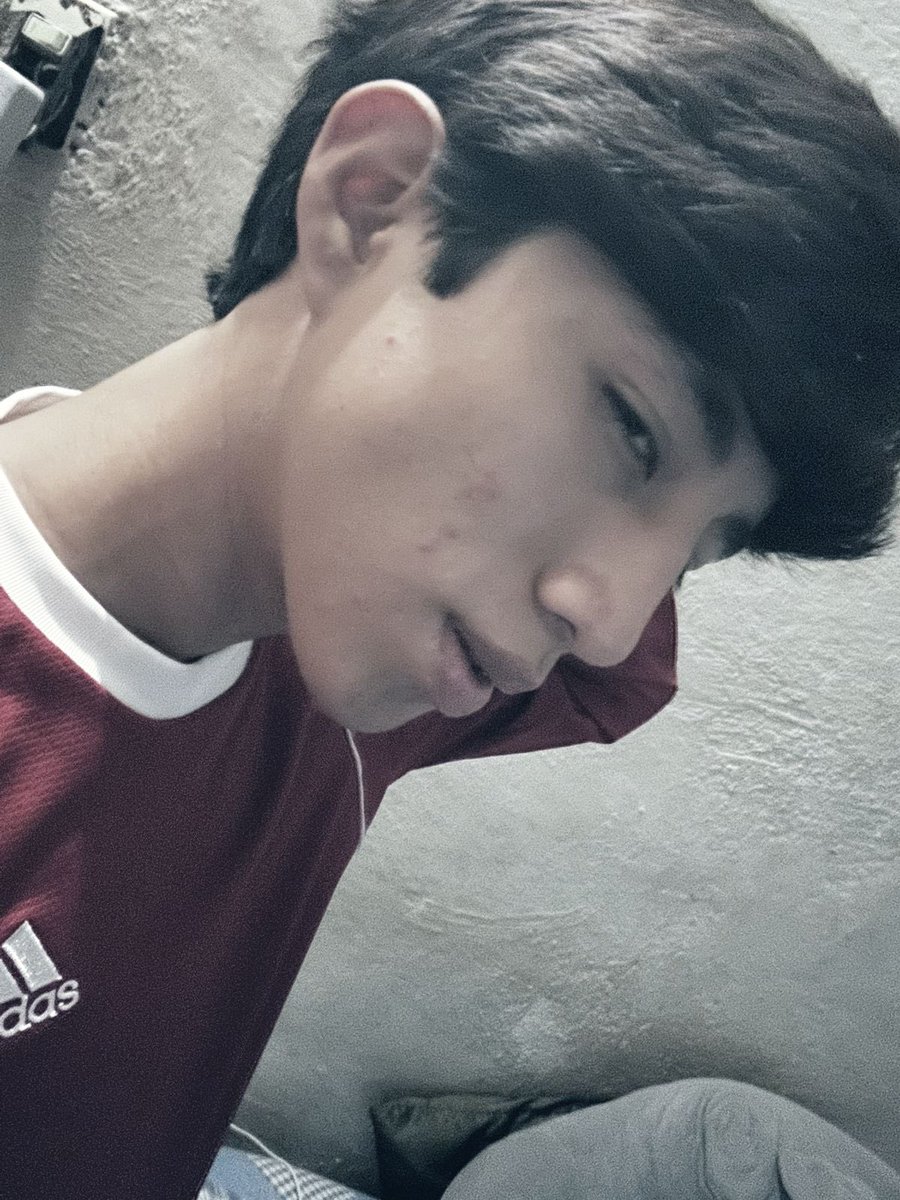 Jando___09's tweet photo. La cara /////// la vrg 🧑🏽‍🦲 (dm 🐥 de mi edad) https://t.co/pCREVtnQbD