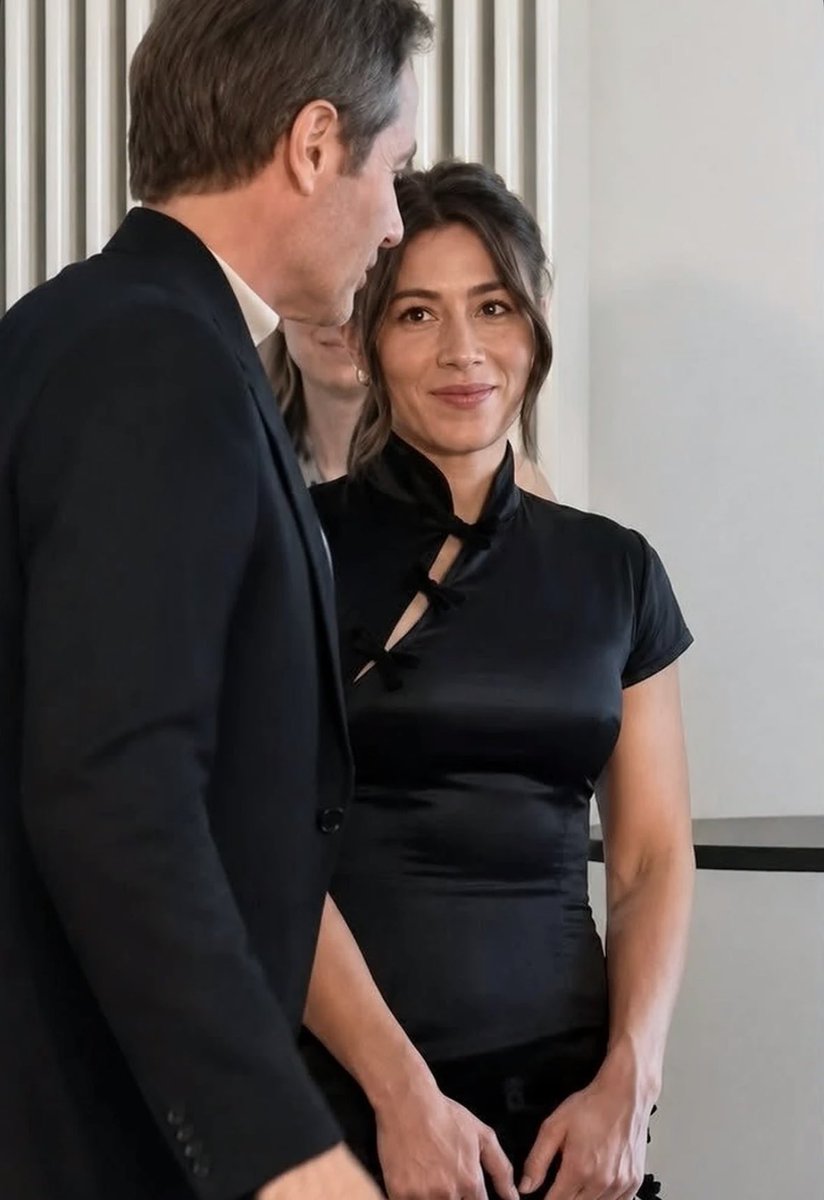 hearteyes4david's tweet photo. Congratulations #DavidDuchovny!! This award is so deserved for all your hard work and your creative contributions to entertainment! (Mo’s face is the embodiment of a proud wife) 😍 #Hearteyes https://t.co/BpQXc21Cut