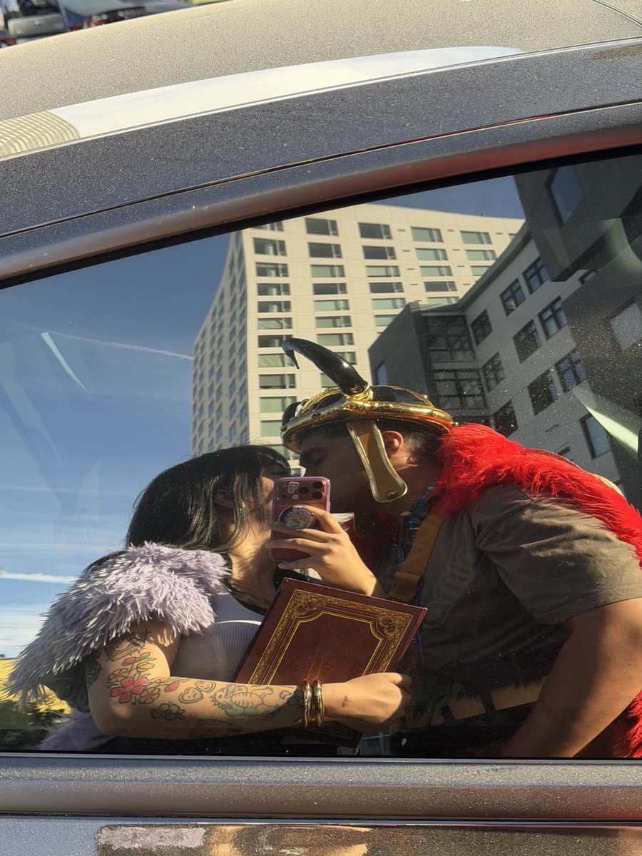 lilactsx's tweet photo. yesterday at ax with the biggest loser i know https://t.co/ZnzKtevSbR