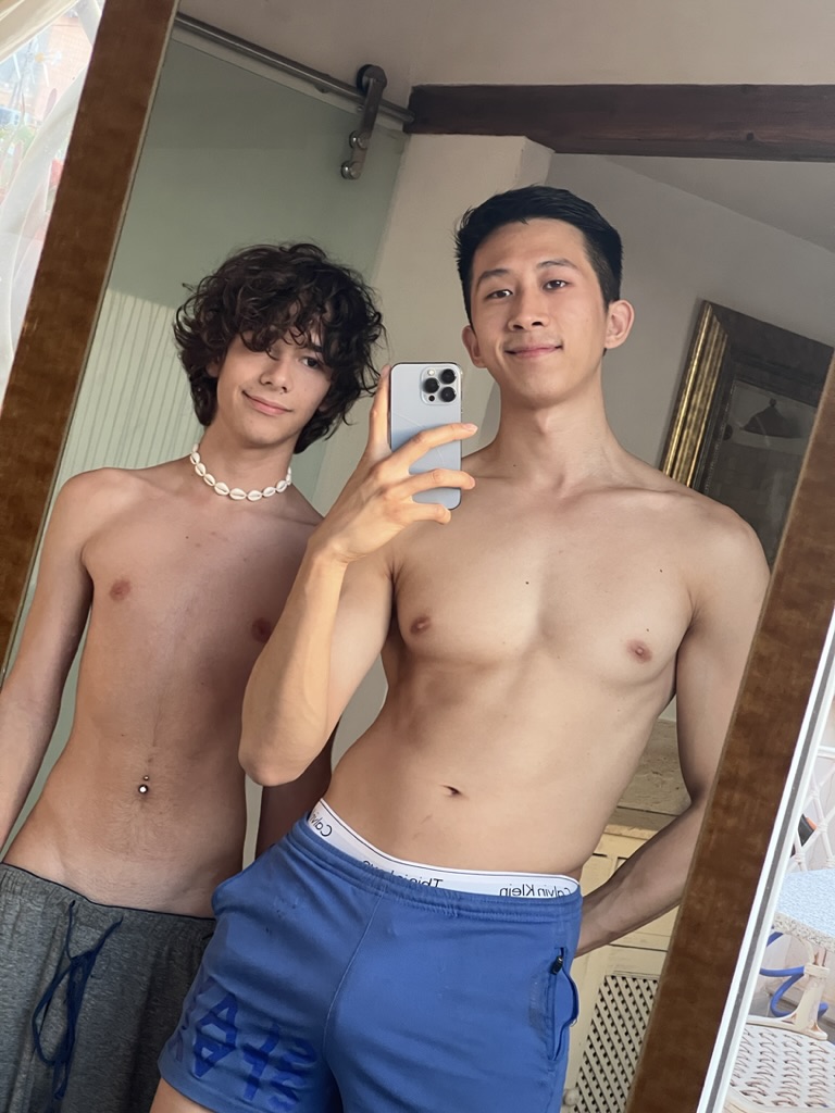 TylerWu_97's tweet photo. Who's a good little bottom bitch twink? 💕🦋 @nanidanielg https://t.co/NYISkZ8KFI