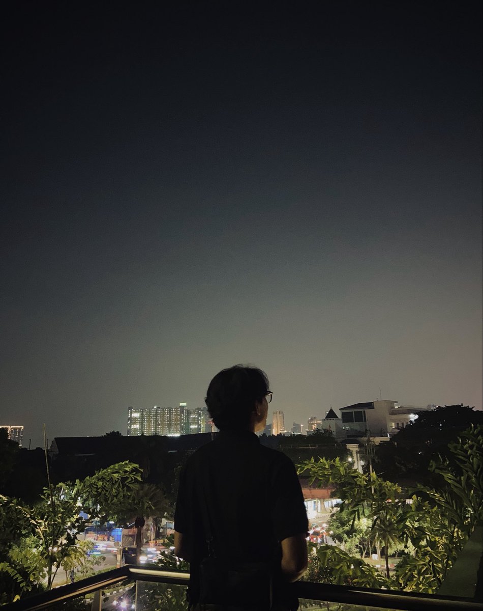 youngbo155's tweet photo. what’s human lookin for? https://t.co/6goq7y2FBb