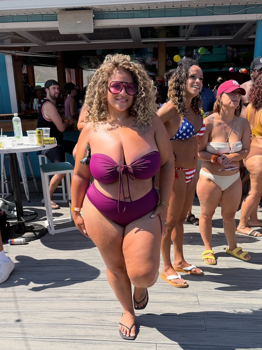 PlusSizeHub_1's tweet photo. 𝑆ℎ𝑎𝑛𝑒’𝑒 𝐶𝑜𝑢𝑡𝑢𝑟𝑒 ❤︎ https://t.co/ui3ckLTPpz