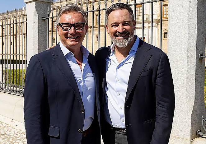 FonsiLoaiza's tweet photo. Tal día como hoy en 1885 nació Blas Infante. Fue asesinado por el fascismo, murió gritando "Viva Andalucía libre". Su familia fue condenada y desposeída por el franquismo y su cadáver sigue en una cuneta. Los herederos ultraderechistas de sus asesinos gobiernan en Andalucía. https://t.co/pm8RRKTRFA