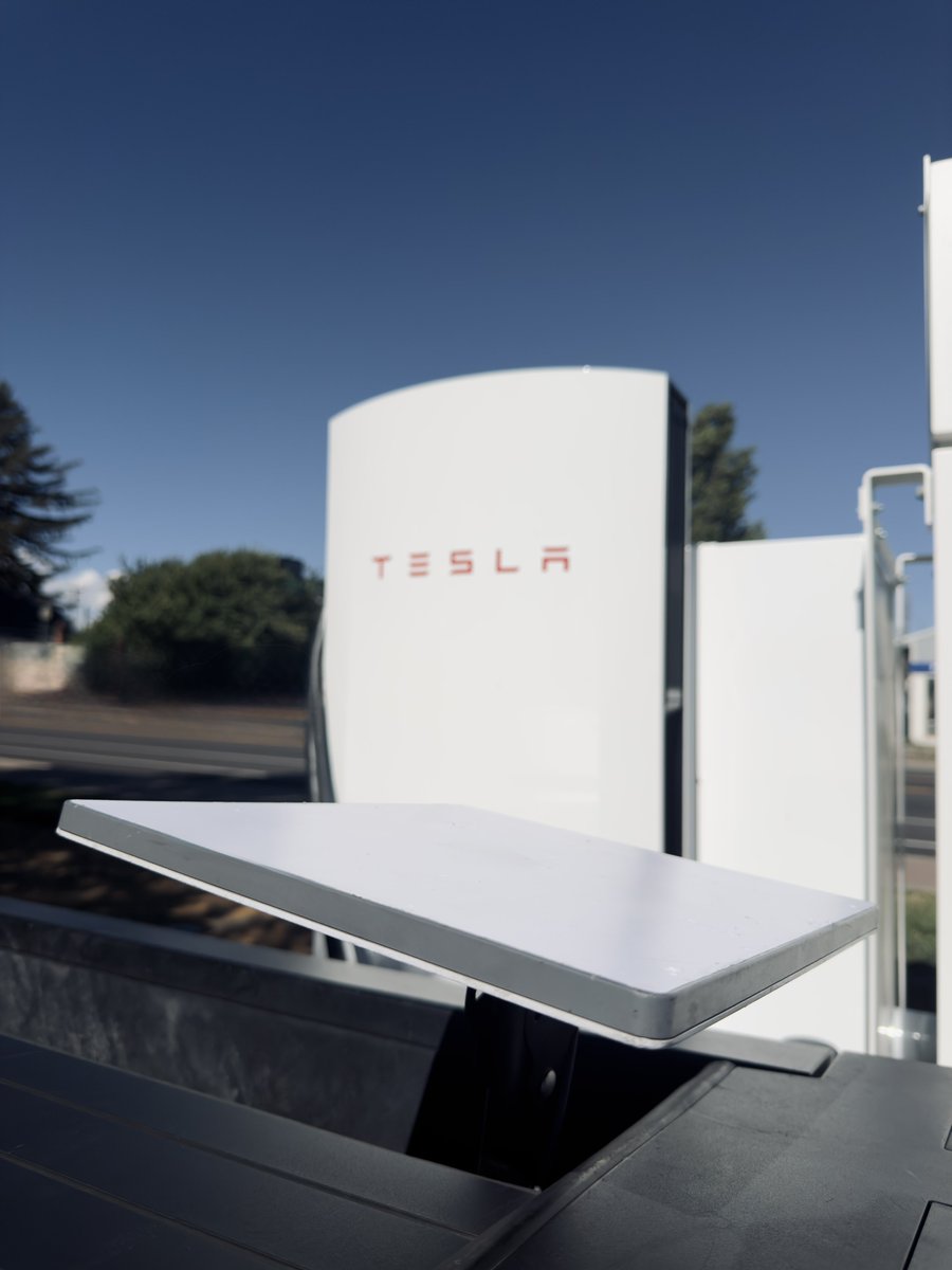 Teslaconomics's tweet photo. If Tesla and SpaceX merge, the company will be on the road to become the first $100T company and many new millionaires &amp; billionaires will be created bc of it https://t.co/bT3IKhPlyM