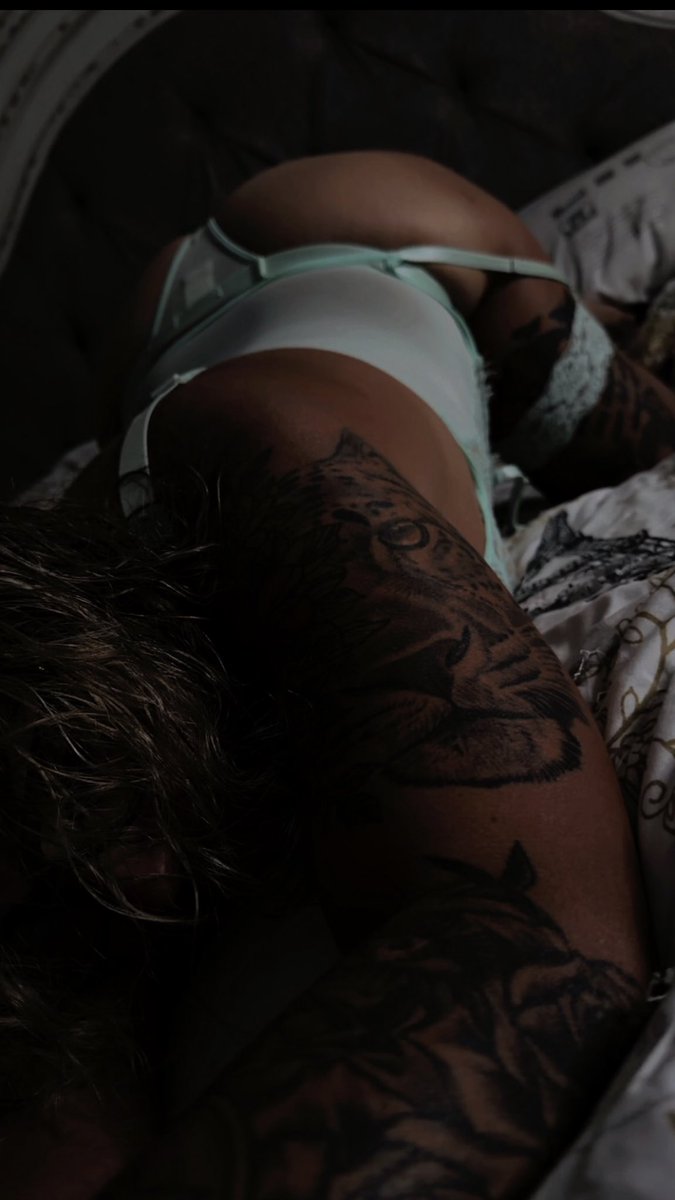 TiffanyStar1982's tweet photo. Who’s man or woman enough to handle this.. https://t.co/WJYC0BDAsE
