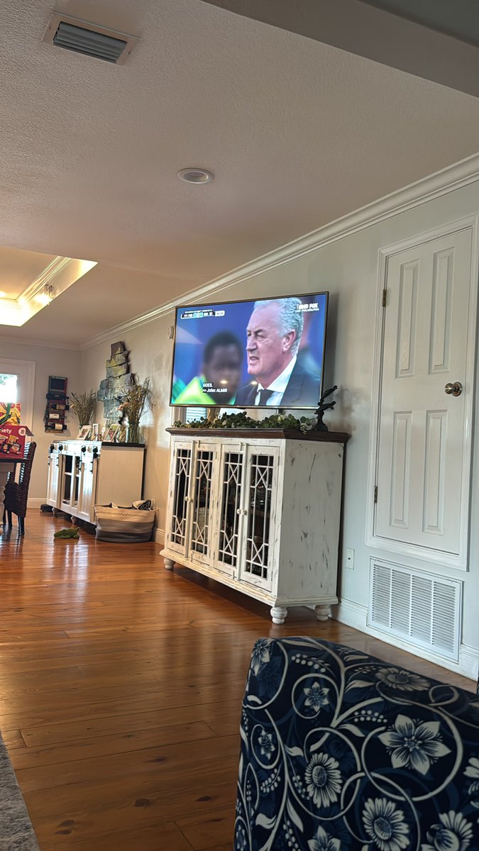 chase_orsborn's tweet photo. I don’t think Paraguay plays soccer (futbol). Not a France fan but it’s hard to watch Paraguay fall like SGA all over the field. Can France take them out so I don’t feel like I’m rewatching the Western Conference Finals. @barstoolsports @FIFAWorldCup https://t.co/Fn0vwXaHs9