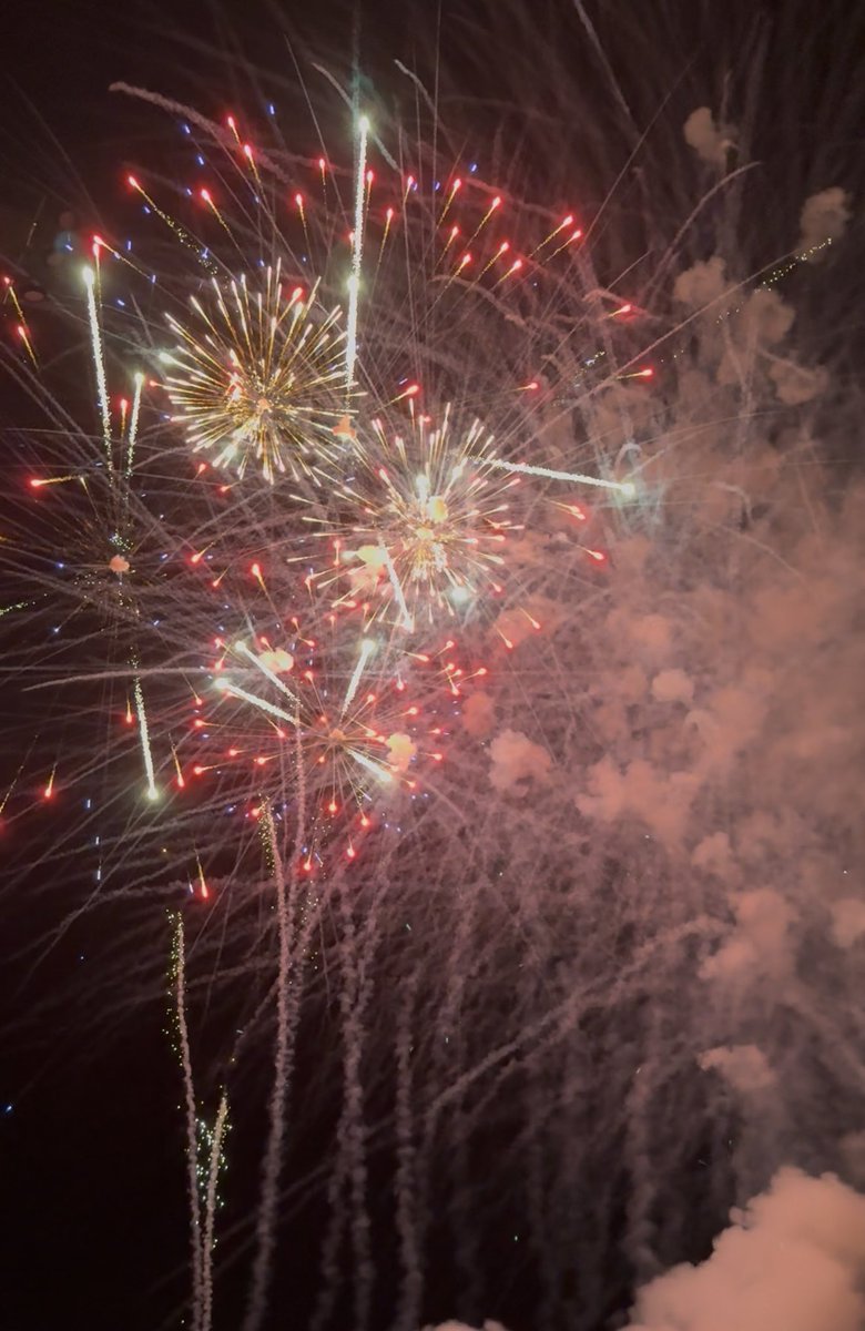 _krissnicolee_'s tweet photo. Last night watching the #Fireworks 🎇🎆💥
#HappyFourthOfJuly #FourthOfJuly #Merica #LetFreedomRing https://t.co/NQ9RUoMNmP