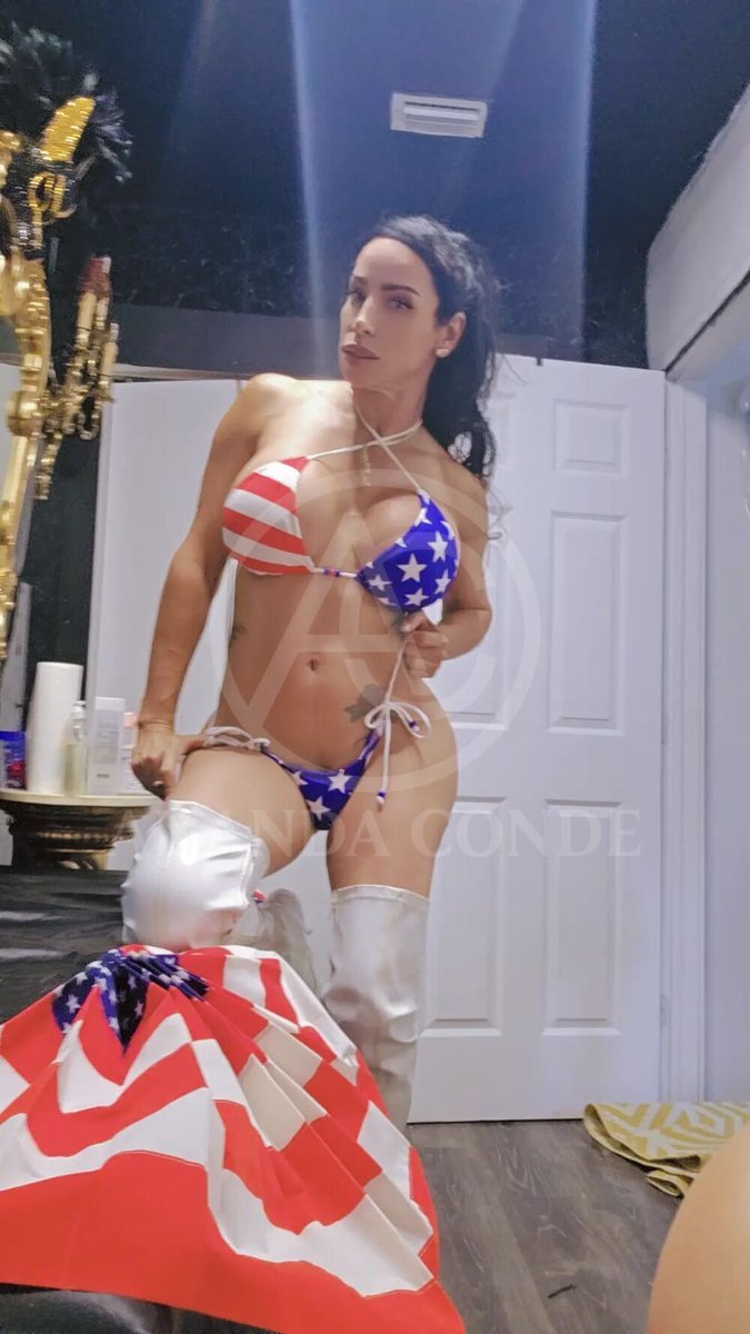 ananda_tgirl's tweet photo. Happy 4th of July for all of you!! 🇺🇸 https://t.co/StzsEWJbWN