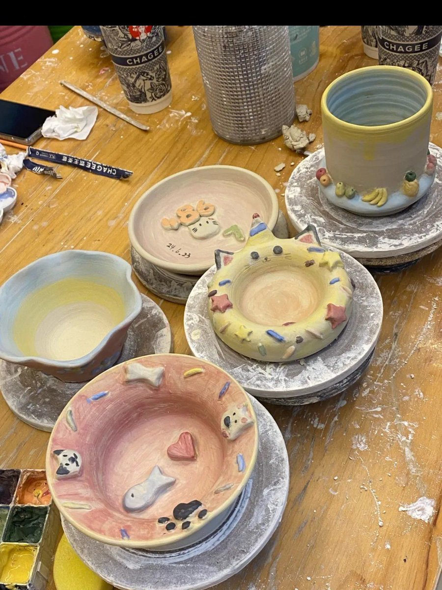 kaison614604's tweet photo. Just wrapped a magical 2hr pottery wheel workshop! My first ever clay mug—lopsided but full of heart. Art’s all about the messy, beautiful process https://t.co/jgFBgTL9ew