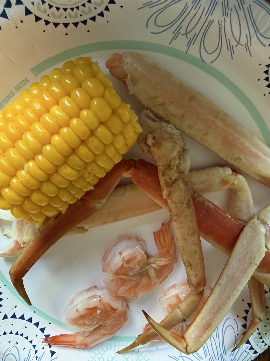 CandaceHavens's tweet photo. We are doing a lazy 4th with seafood and soccer.  Definitely staying inside.  🙂 Last week was the neighborhood fireworks.  🎆 Happy 4th and 250th birthday America. https://t.co/8ECE66tcZW