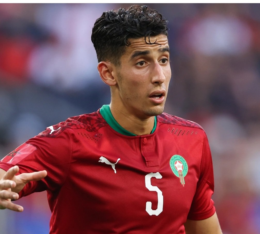 simofega's tweet photo. @HUSSIENFCB2 اضافة الى  نايف اغيرد و حمزة ايكامان . كانوا  سيعطون حلول كثيرة للمدرب . لكن الاصابات  
قدر الله وماشاء فعل https://t.co/tJxEaE4WoN
