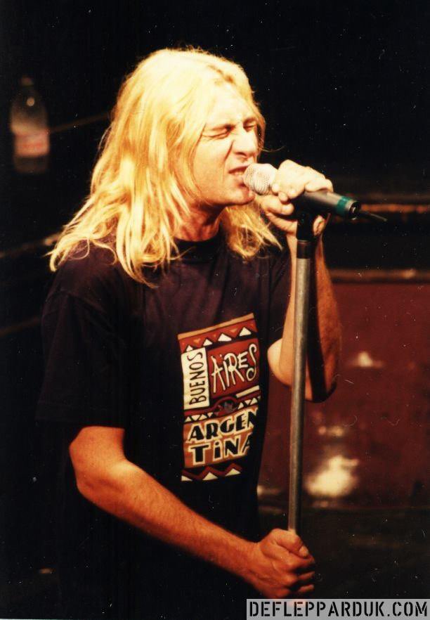 maia ⟡⁎◌ || daily joe elliott tweet media