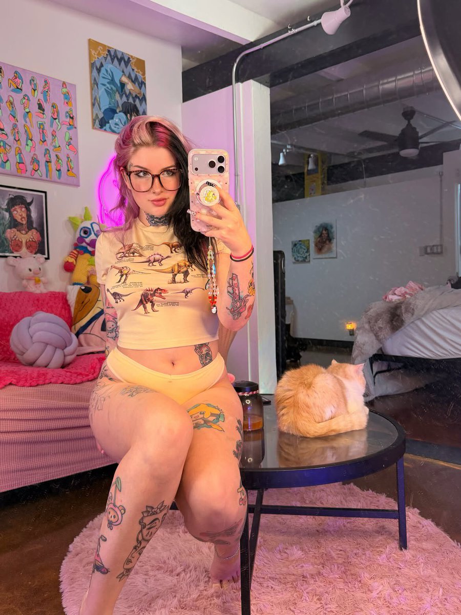 GailTheSnail22's tweet photo. One last 4th pics 🙈 

RT 😍💕 https://t.co/B1IoLrA3TO